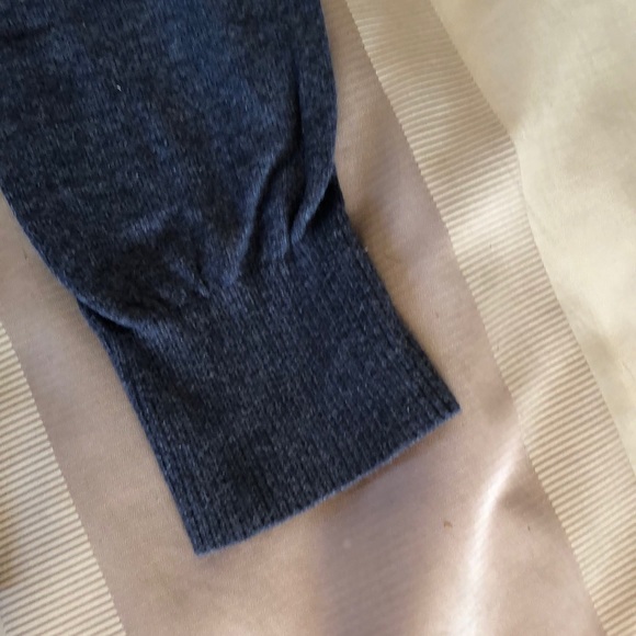 1/4 zip sweater w/ pocket - Picture 4 of 6